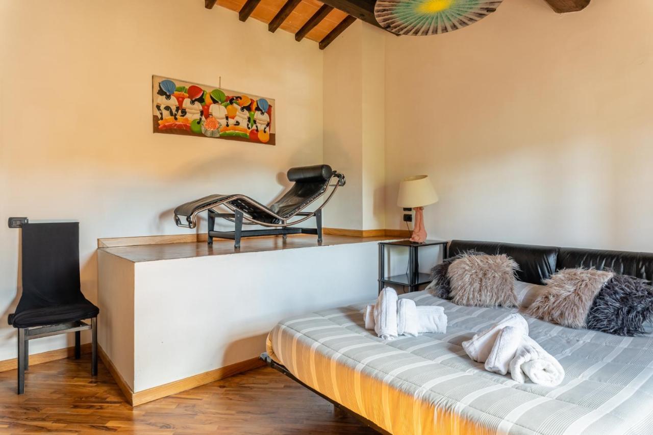 Casa Vecchia Rooms And Parking Gambassi Terme Exteriör bild