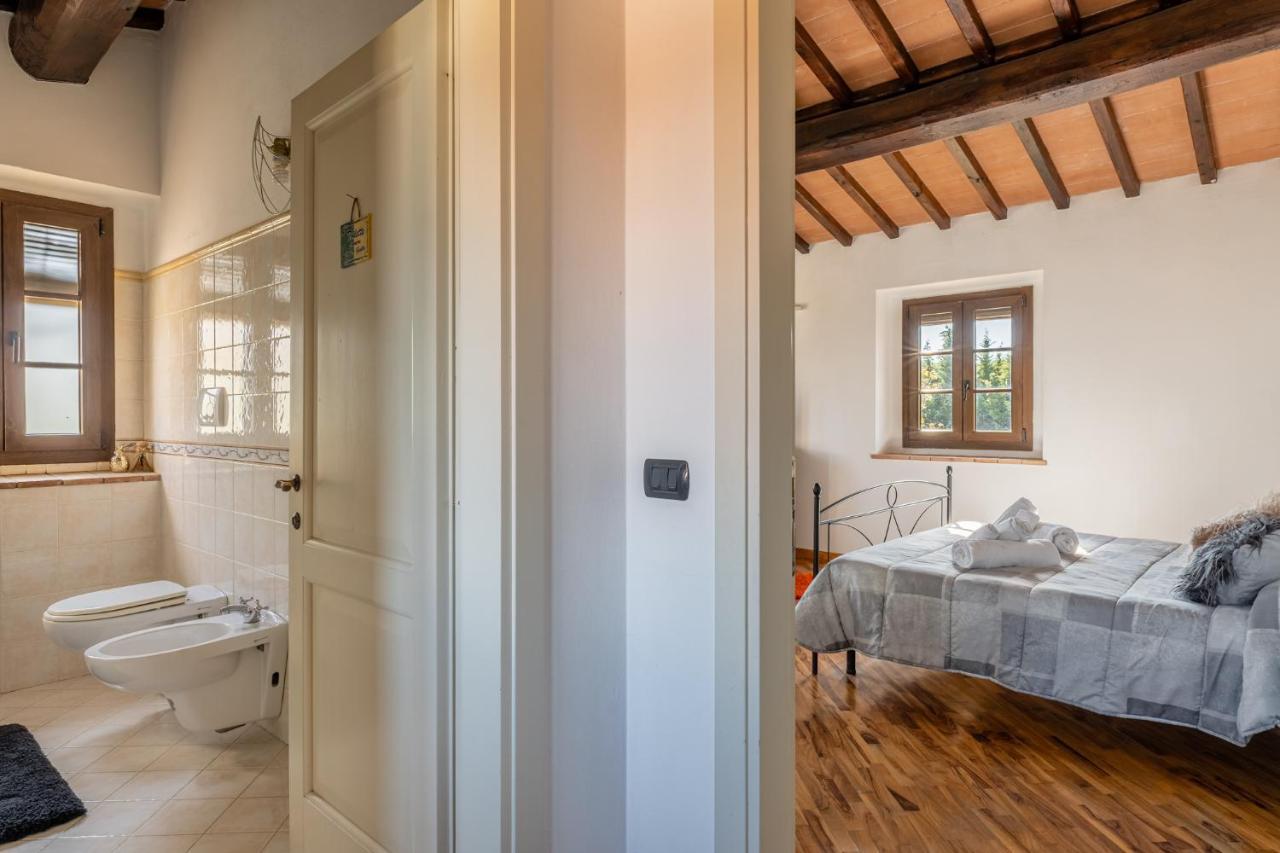 Casa Vecchia Rooms And Parking Gambassi Terme Exteriör bild