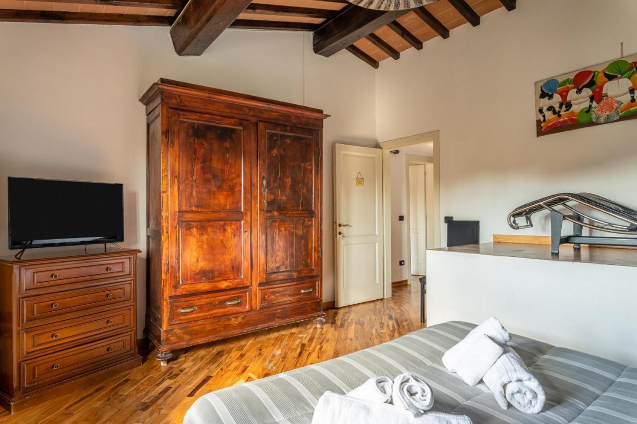 Casa Vecchia Rooms And Parking Gambassi Terme Exteriör bild