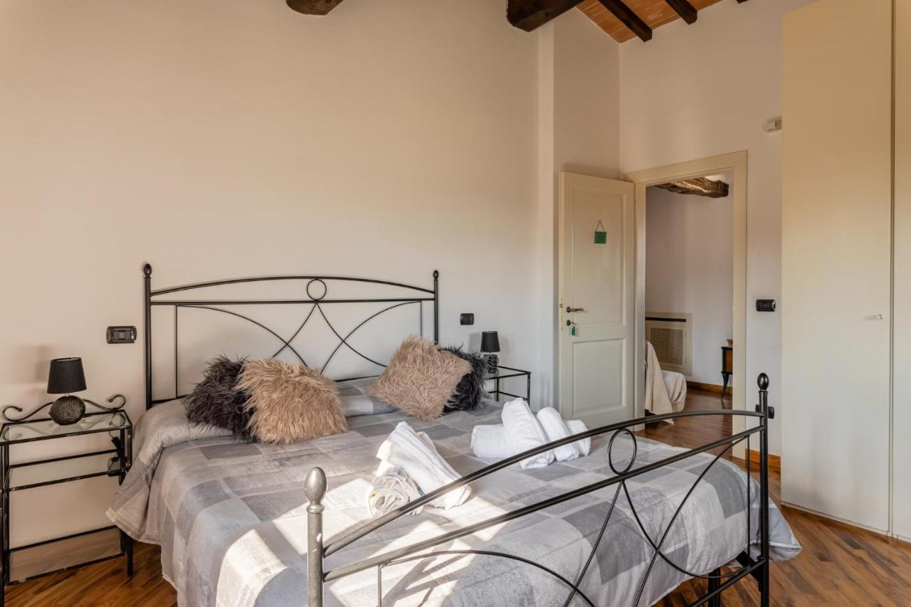 Casa Vecchia Rooms And Parking Gambassi Terme Exteriör bild